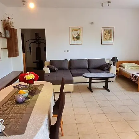 Apartment Lu-ka 2