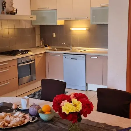 Apartment Lu-ka 2 *