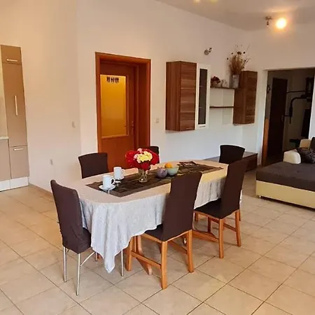 Apartment Lu-ka 2 Pakostane