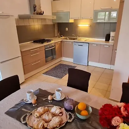 Apartment Lu-ka 2
